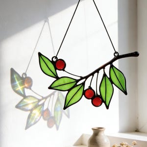 Olive Leaf Stained Glass Suncatcher｜Leaf Stained Glass Art｜Plant Lover Gift｜Botanical Home Decor｜Leaves Suncatcher｜gift idea｜Garden Decor